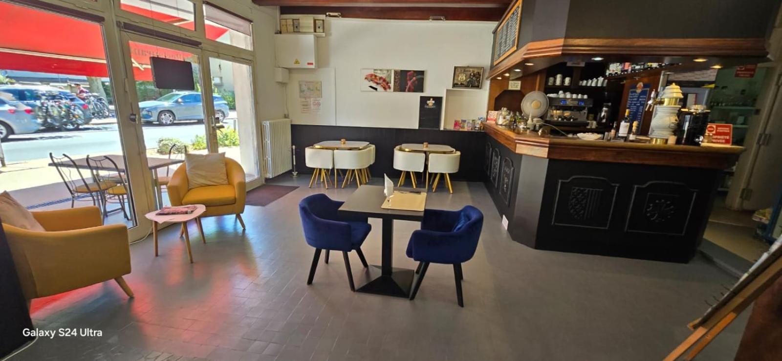 Hotel Restaurant Les Alizes Loriol Le Pouzin Exterior photo